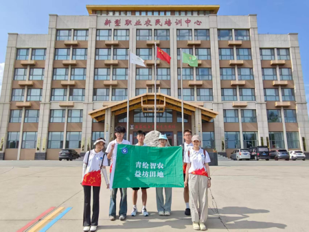 丈量沃野实景,绘制振兴蓝图 ——测绘学院学子在洼里村的“时空调研”纪实